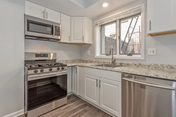 $3,650 | 814 Washington Street, Unit 1, Hoboken, NJ 07030