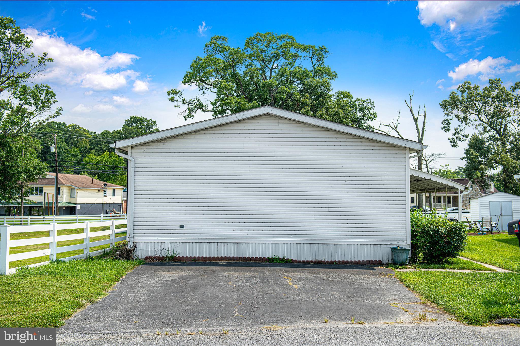 107 Lariat Road Middle River, MD 21220 - Photo 21 of 28 Parking pad