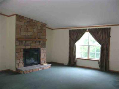 10373 East Mt Morris Road Davison, MI 48423 - Photo 5 of 11 20157670-4.JPG