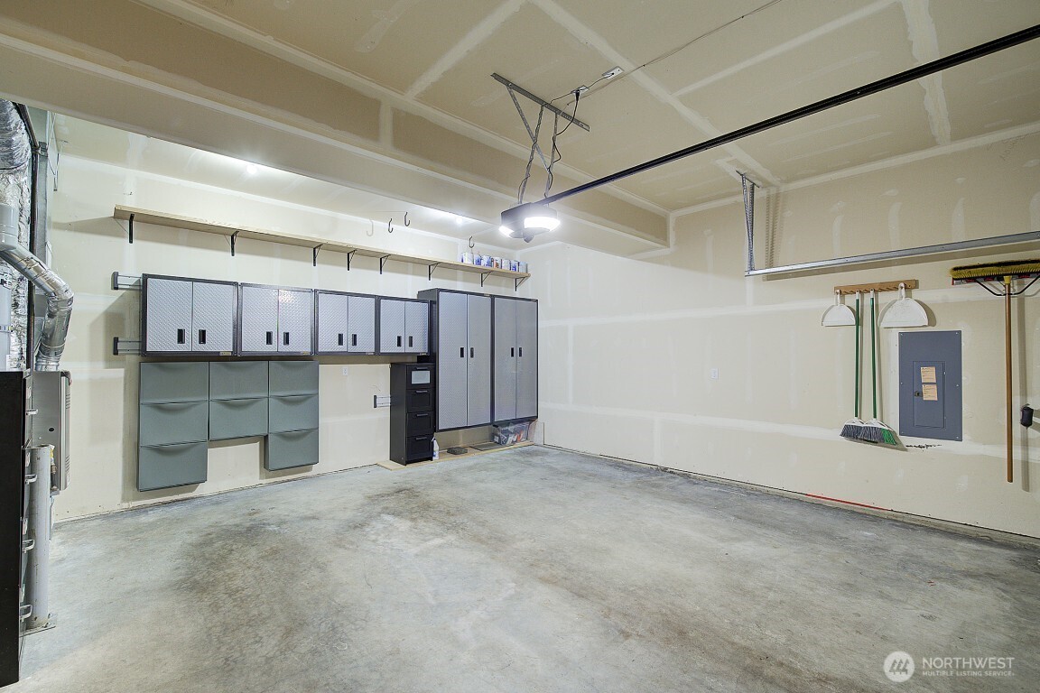 8224 233rd Place Northeast Redmond, WA 98053 - Photo 28 of 32