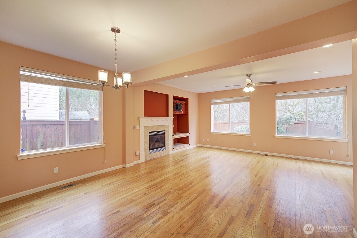 8224 233rd Place Northeast Redmond, WA 98053 - Photo 7 of 32