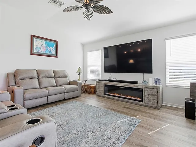 $410,000 | 11200 Midora Terrace, Oxford, FL 34484