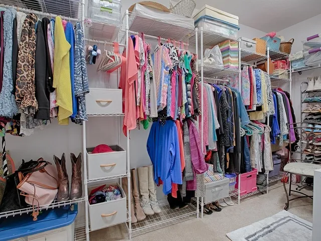 $410,000 | 11200 Midora Terrace, Oxford, FL 34484