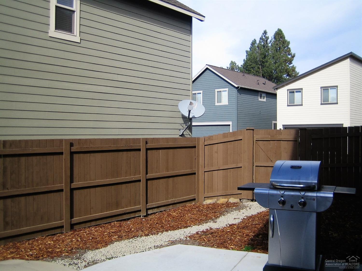 20270 Badger Road Bend, OR 97702 - Photo 24 of 25 Additional Photo