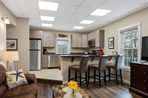 $499,000 | 43 Oak Street, Boothbay Harbor, ME 04538