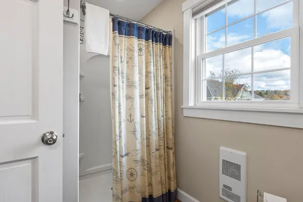 $499,000 | 43 Oak Street, Boothbay Harbor, ME 04538