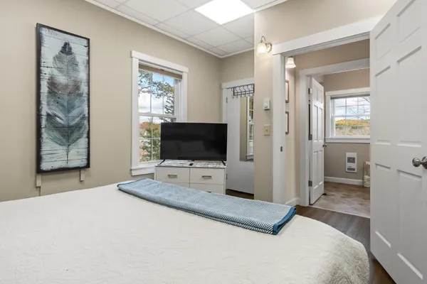 $499,000 | 43 Oak Street, Boothbay Harbor, ME 04538