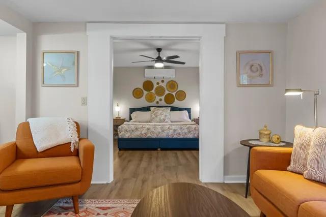 $550,000 | 43 Oak Street, Boothbay Harbor, ME 04538