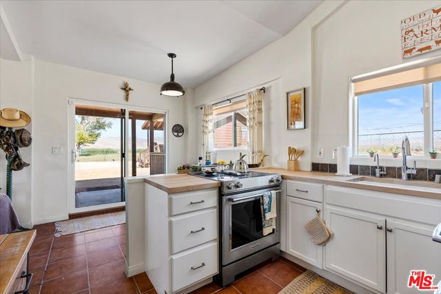 $1,475,000 | 12055 Munsey Road, Cantil, CA 93519