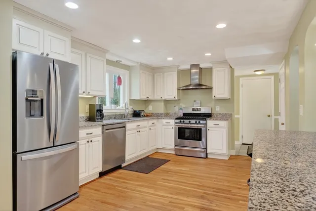 $799,900 | 21 Fairbanks Road, Chelmsford, MA 01824