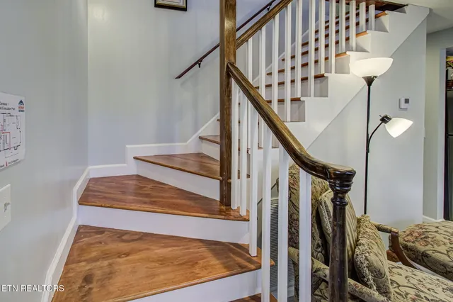 $899,000 | 802 Crystal Branch Way, Gatlinburg, TN 37738