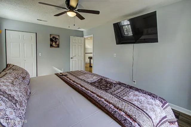 $899,000 | 802 Crystal Branch Way, Gatlinburg, TN 37738