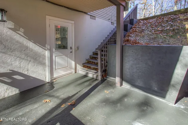 $899,000 | 802 Crystal Branch Way, Gatlinburg, TN 37738