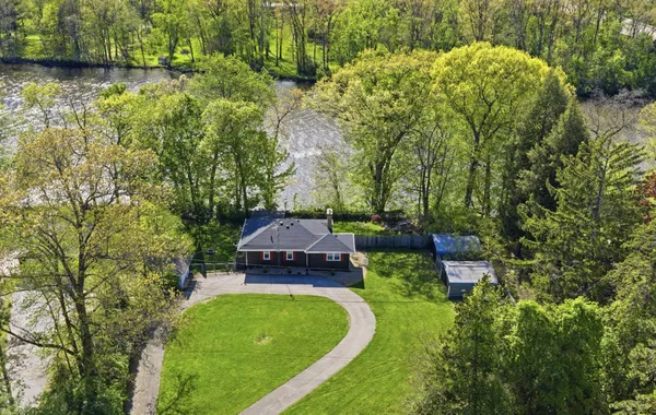 $374,000 | 1828 Bond Street, Niles, MI 49120