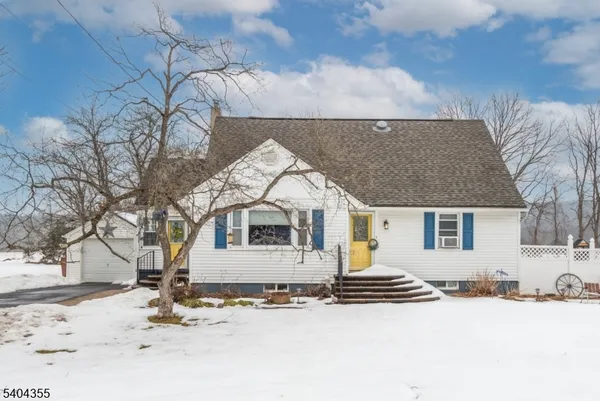 $425,000 | 49 Water Street, Hackettstown, NJ 07840