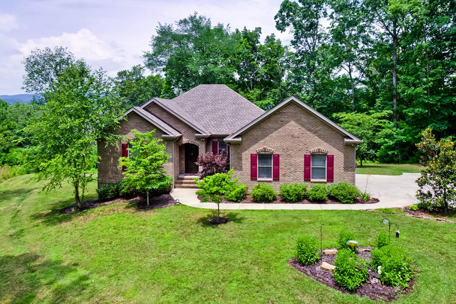 01_MahoneyRoad_644_Front