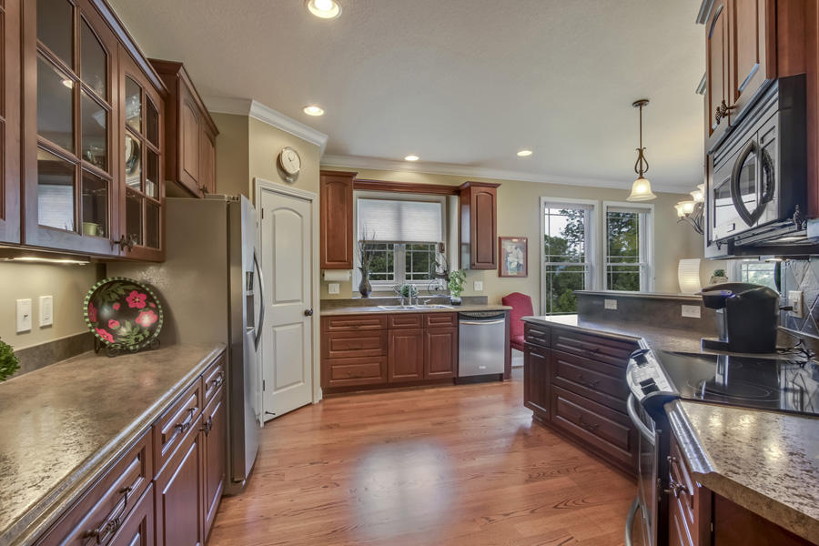 664 Mahoney Road Oliver Springs, TN 37840 - Photo 13 of 33 13_MahoneyRoad_644_Kitchen02