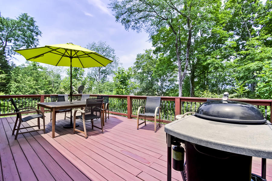 664 Mahoney Road Oliver Springs, TN 37840 - Photo 29 of 33 29_MahoneyRoad_644_Deck02