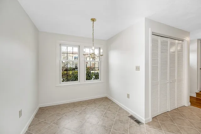 $2,850 | 280 Apache Way, Unit 280, Tewksbury, MA 01876