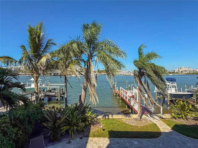 $3,399,000 | 136 Devon Drive, Clearwater Beach, FL 33767