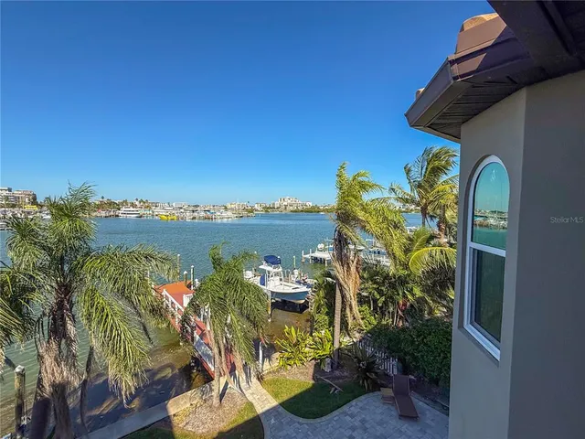 $3,399,000 | 136 Devon Drive, Clearwater Beach, FL 33767