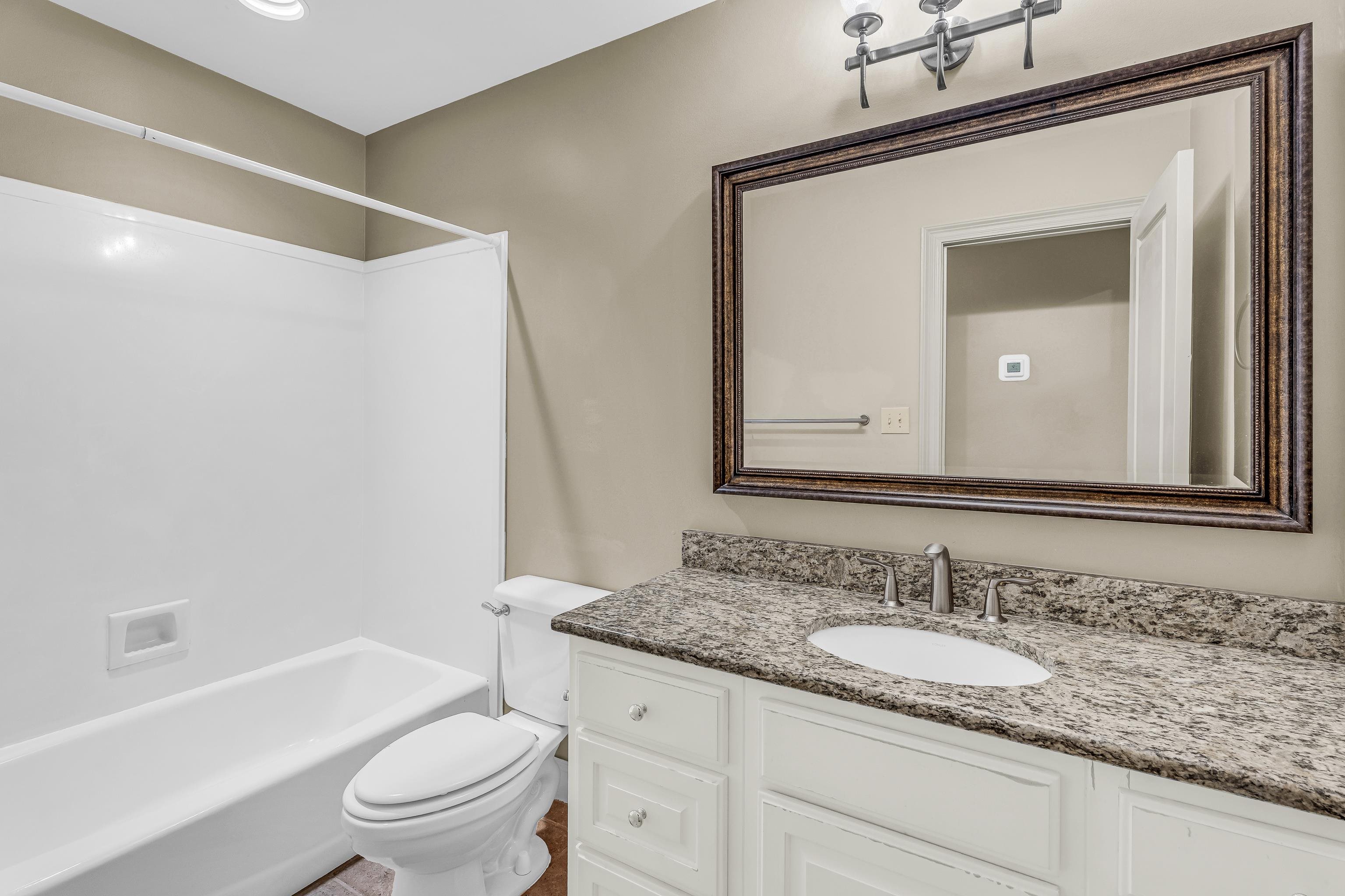 30530 Middle Creek Circle Daphne, AL 36527 - Photo 52 of 56 2nd floor full bath