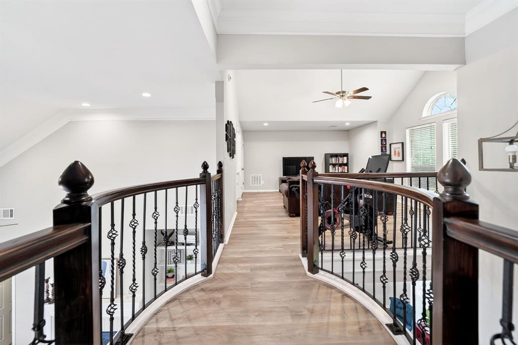 4509 Scenic Drive Rowlett, TX 75088 - Photo 29 of 40 Corridor