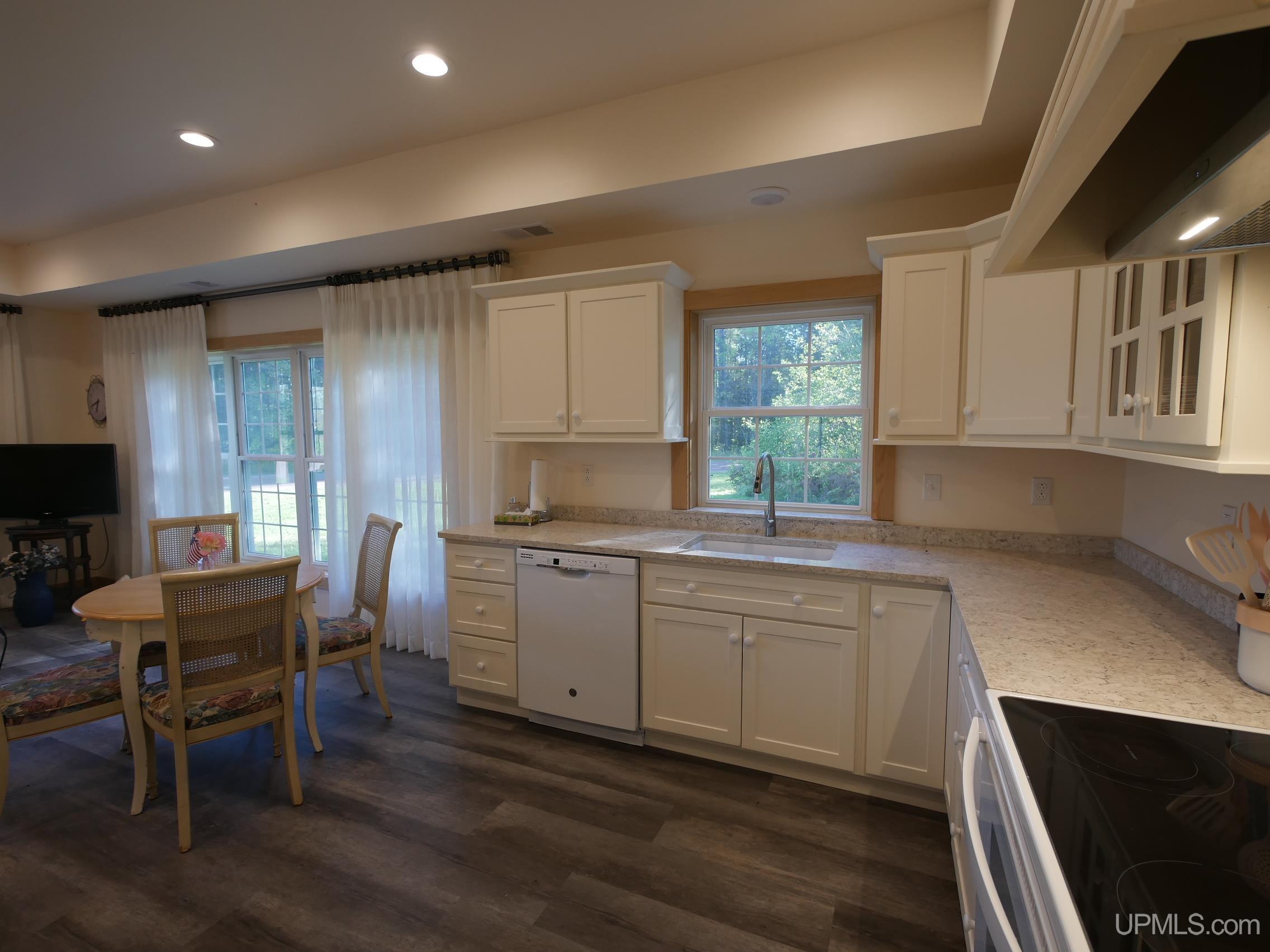 25488 South Oneco Road Calumet, MI 49913 - Photo 12 of 66