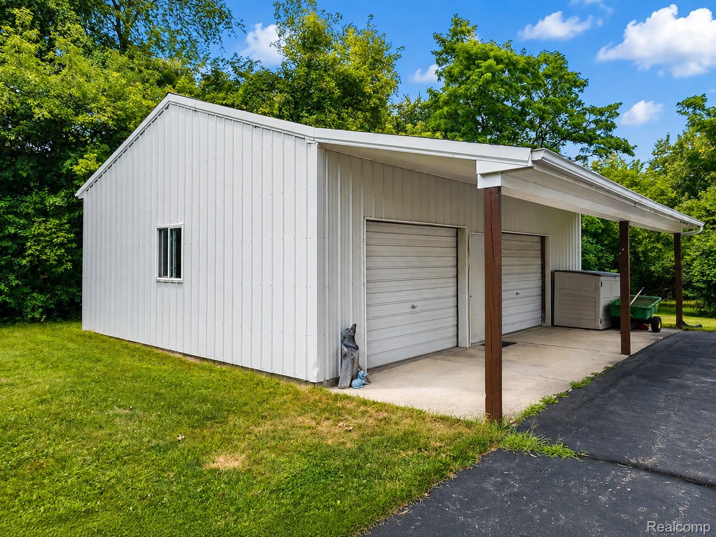 5179 East Baldwin Road Holly, MI 48442 - Photo 4 of 30 interior-29.JPG