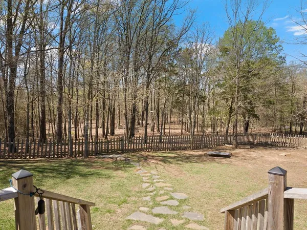$284,000 | 535 Northeast County Road 2060, Mount Vernon, TX 75457