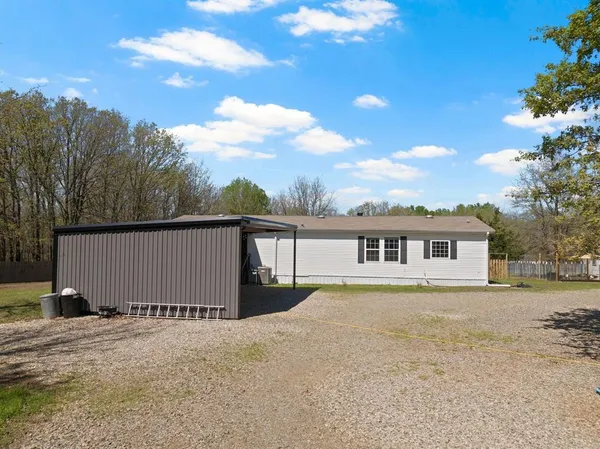 $284,000 | 535 Northeast County Road 2060, Mount Vernon, TX 75457
