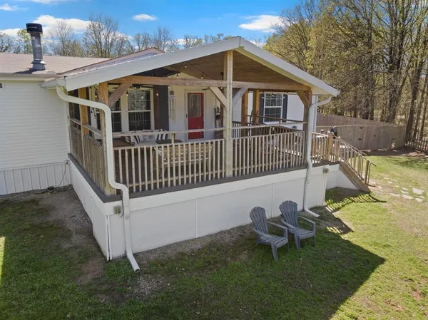 $284,000 | 535 Northeast County Road 2060, Mount Vernon, TX 75457