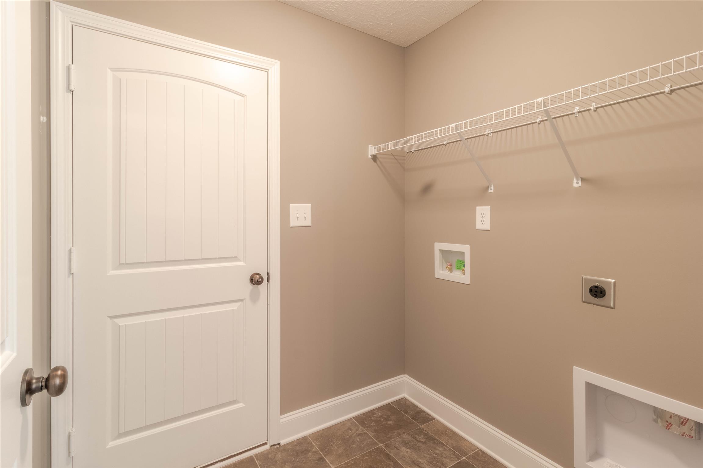 1875 Rains Road Clarksville, TN 37042 - Photo 13 of 27 Gallery Image 13