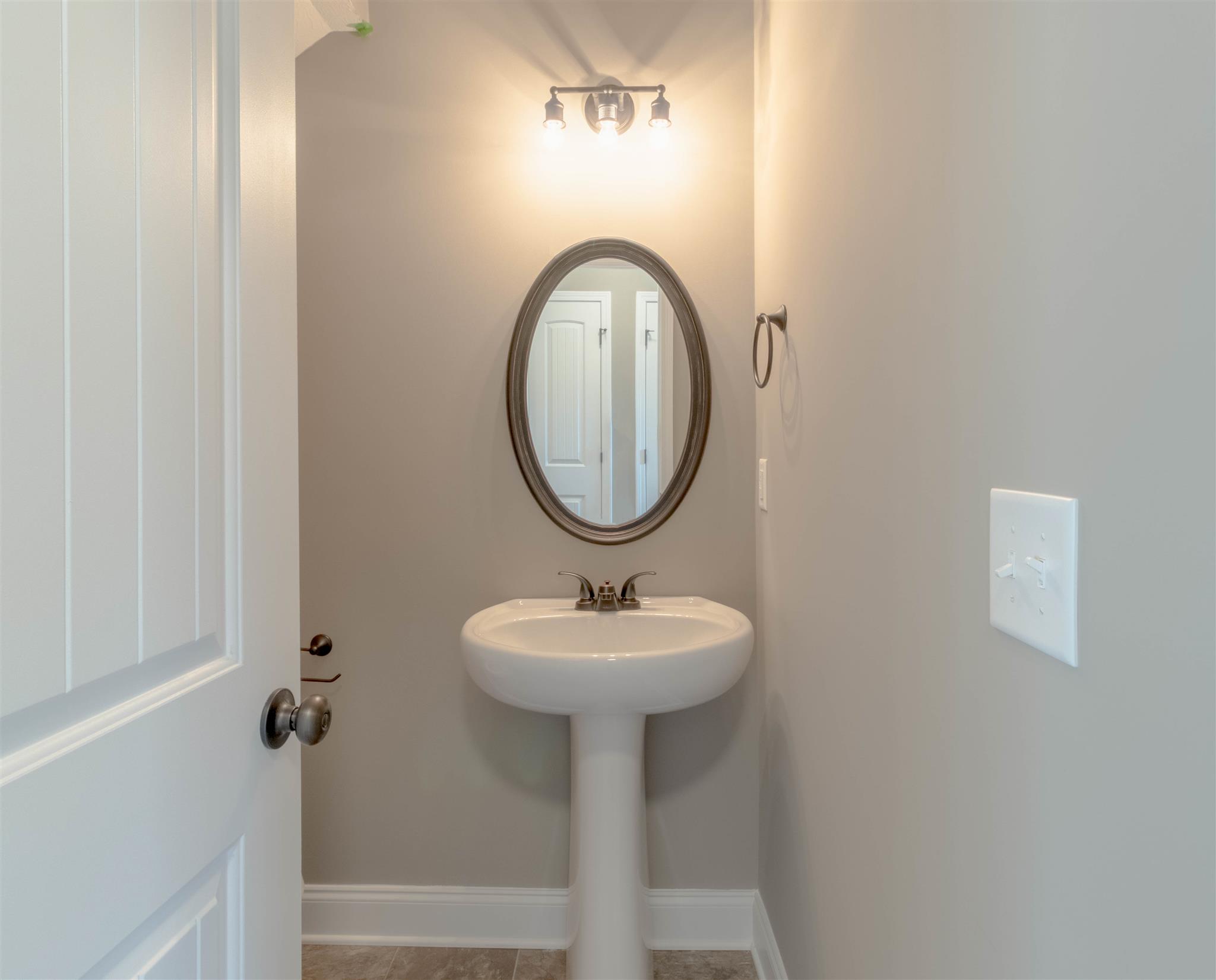 1875 Rains Road Clarksville, TN 37042 - Photo 14 of 27 Gallery Image 14