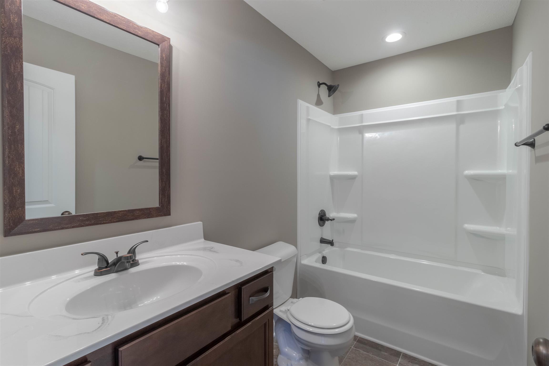 1875 Rains Road Clarksville, TN 37042 - Photo 21 of 27 Gallery Image 21