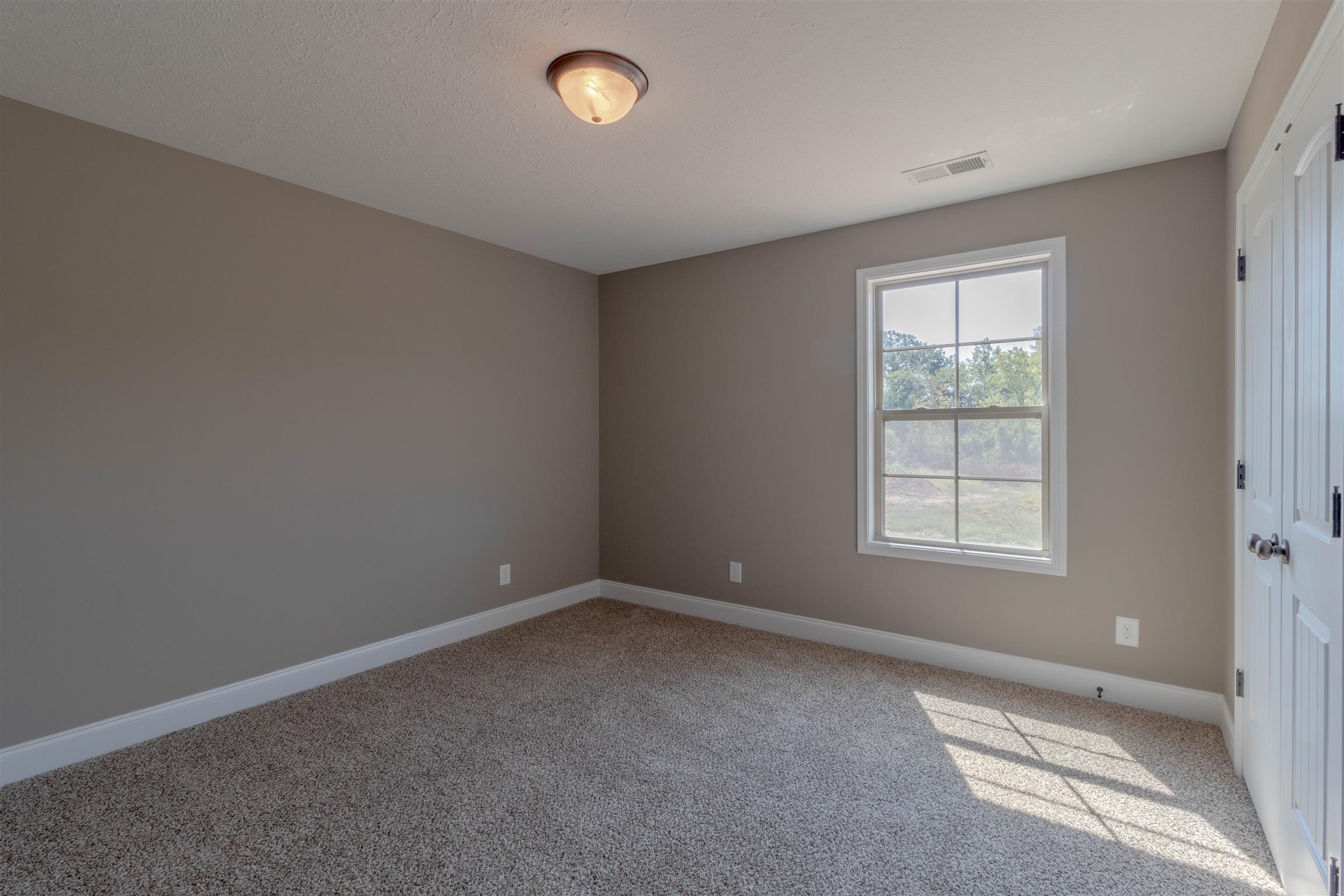 1875 Rains Road Clarksville, TN 37042 - Photo 22 of 27 Gallery Image 22