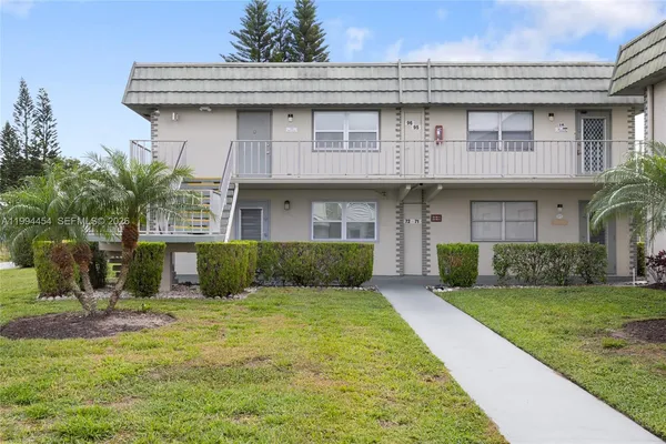 $2,000 | 72 Monaco Court, Unit 72, Delray Beach, FL 33446