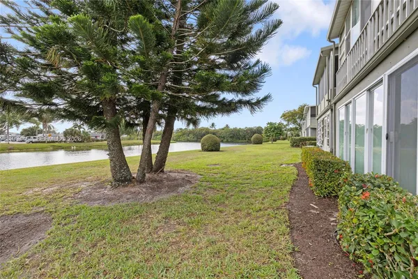 $2,000 | 72 Monaco Court, Unit 72, Delray Beach, FL 33446