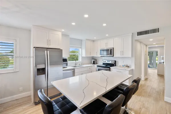 $2,000 | 72 Monaco Court, Unit 72, Delray Beach, FL 33446