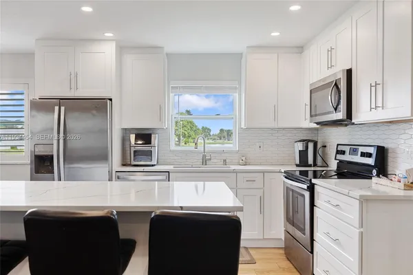 $2,000 | 72 Monaco Court, Unit 72, Delray Beach, FL 33446