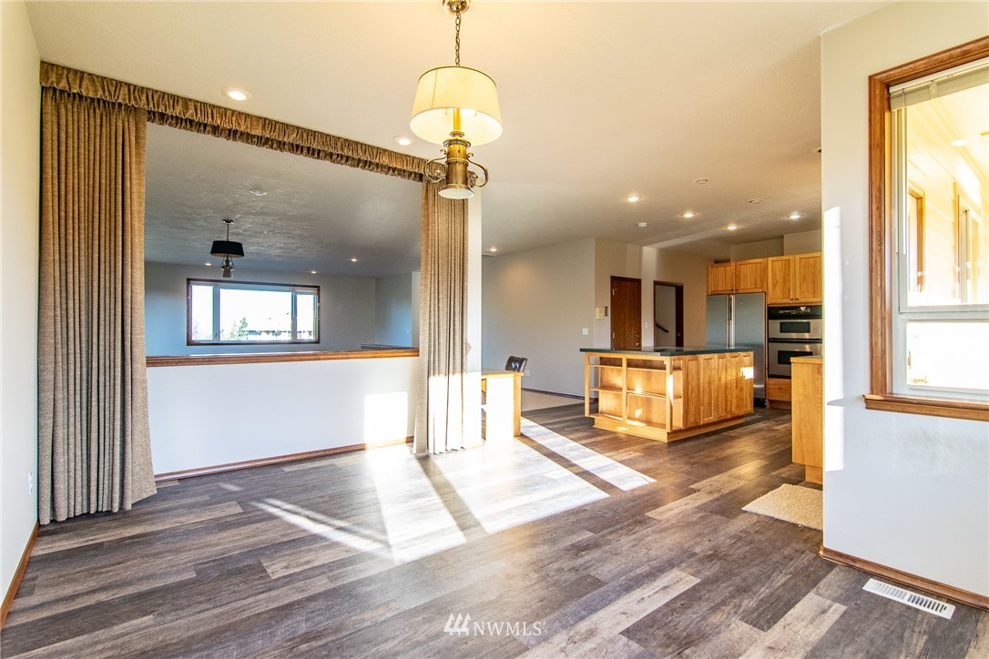 380 Guy Kelly Road Port Angeles, WA 98362 - Photo 11 of 25