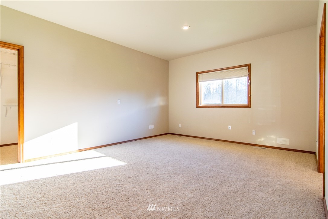 380 Guy Kelly Road Port Angeles, WA 98362 - Photo 15 of 25