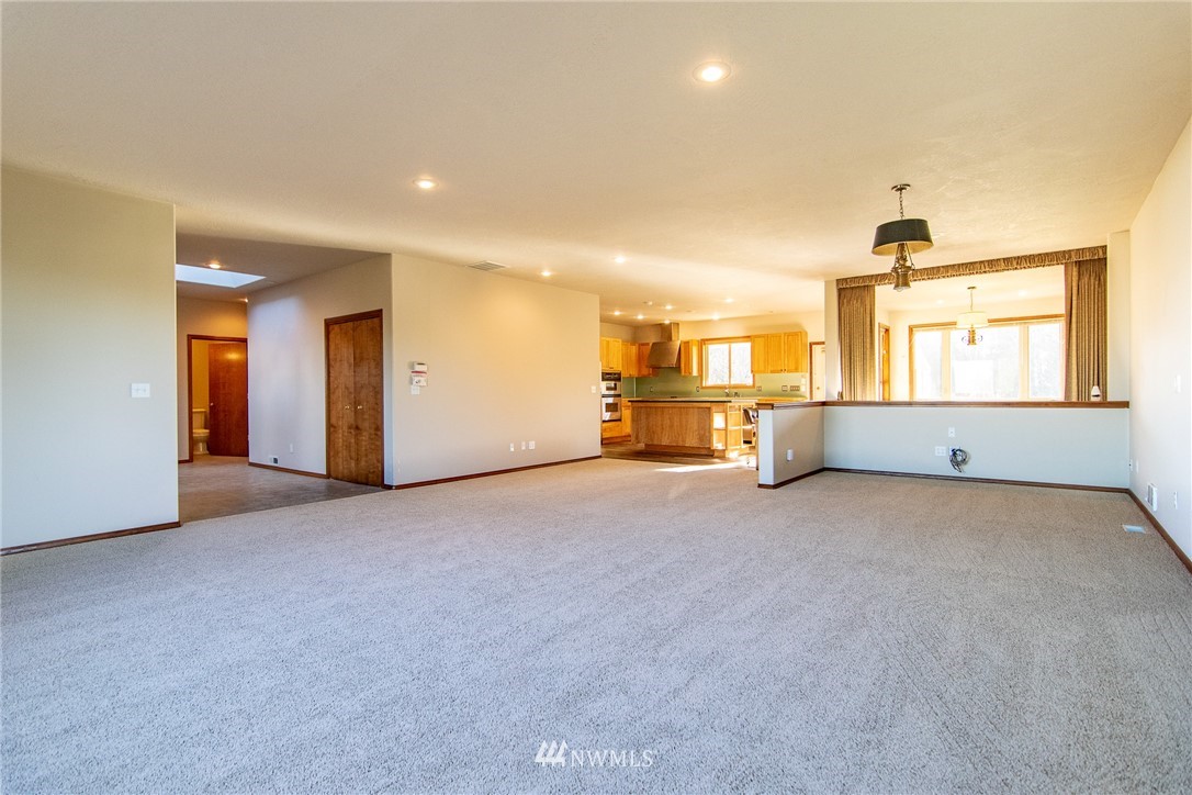 380 Guy Kelly Road Port Angeles, WA 98362 - Photo 9 of 25