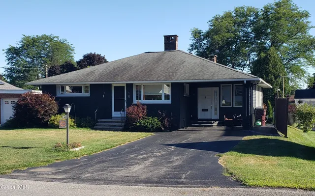 $314,900 | 41 Lee Avenue, Gloversville, NY 12078