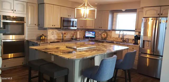 $314,900 | 41 Lee Avenue, Gloversville, NY 12078