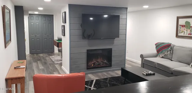 $314,900 | 41 Lee Avenue, Gloversville, NY 12078