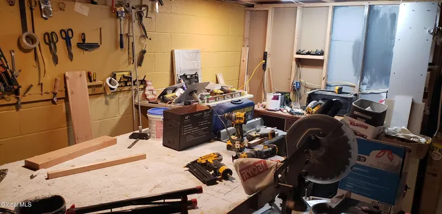 $314,900 | 41 Lee Avenue, Gloversville, NY 12078