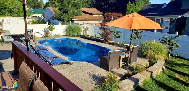 $314,900 | 41 Lee Avenue, Gloversville, NY 12078