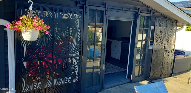 $314,900 | 41 Lee Avenue, Gloversville, NY 12078