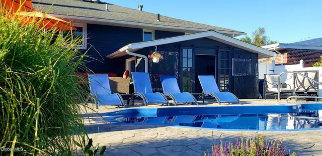 $314,900 | 41 Lee Avenue, Gloversville, NY 12078